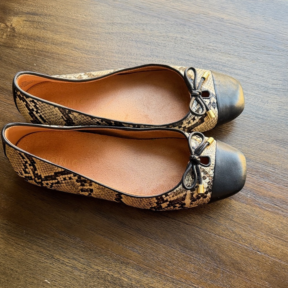 Vionic Snakeskin Flats with Black Toe